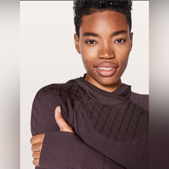 NWOT Lululemon Rest Less Hoodie  Black Cherry  size 10 - Picture 9 of 13